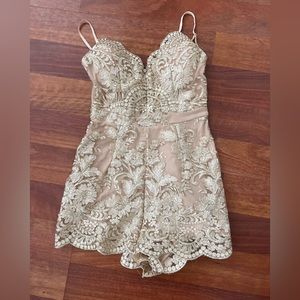 Selfie Leslie Romper